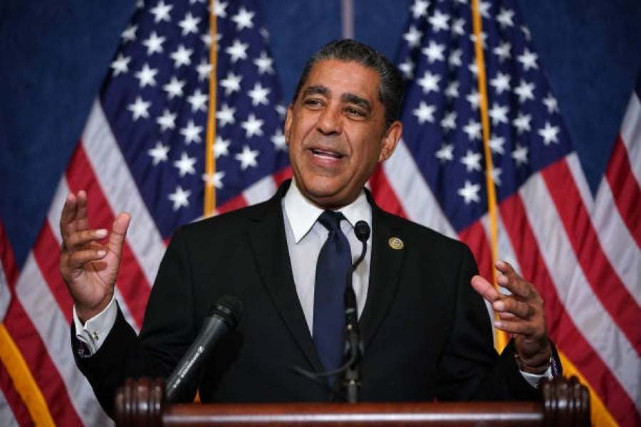 Adriano Espaillat