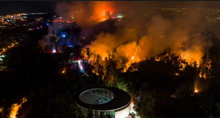 Terrible incendio en Viña del Mar, Chile