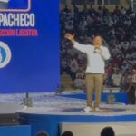 Diputado Alfredo Pacheco sufre contratiempo con su voz durante acto de campaña