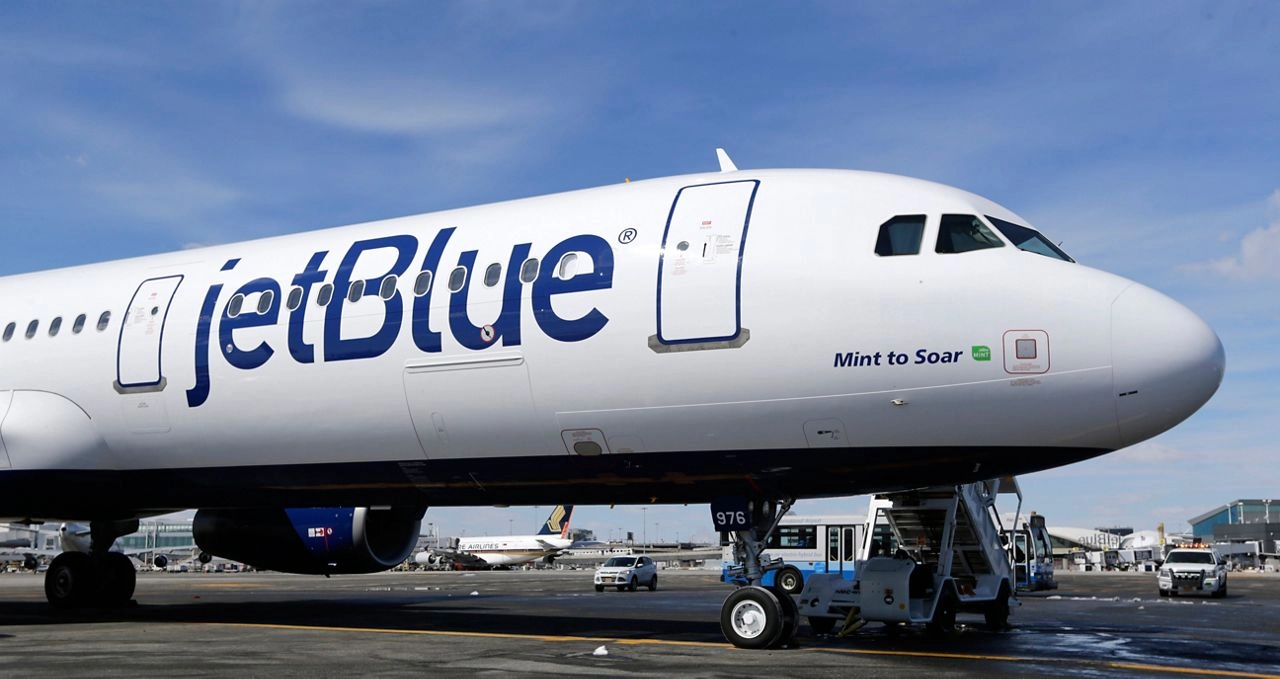 avion de jet blue avion de jet blue