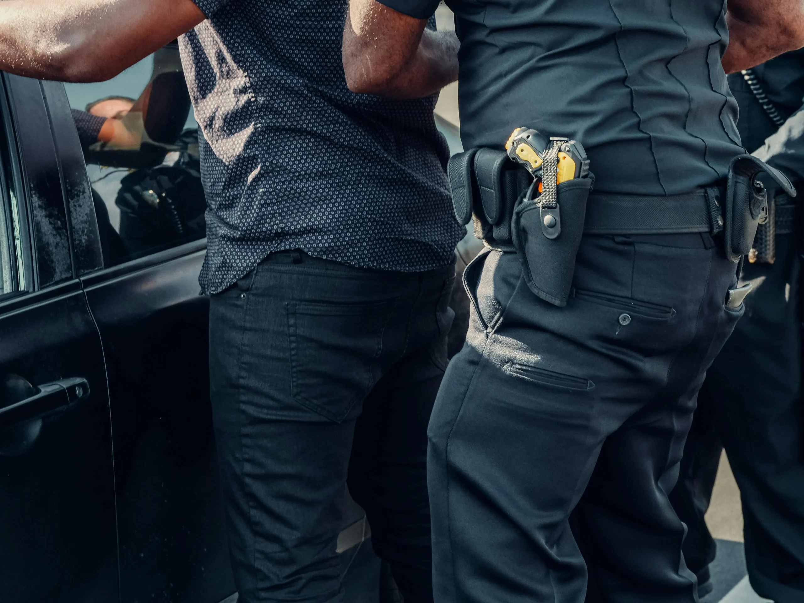 <a href="https://www.pexels.com/es-es/foto/hombre-calle-policia-emergencia-7715096/" target="_blank" rel="noopener noreferrer">Foto de Kindel Media</a>