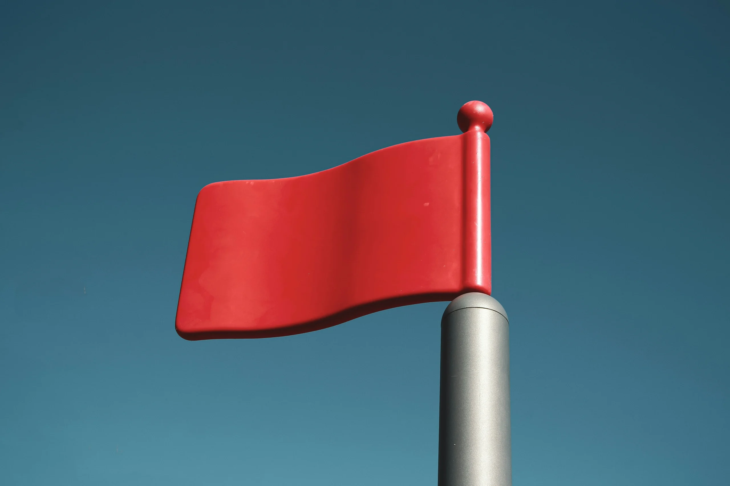  Foto por<a href="https://unsplash.com/@sigmund?utm_source=unsplash&utm_medium=referral&utm_content=creditCopyText">Sigmund</a> on <a href="https://unsplash.com/photos/red-and-gray-metal-stand-0dM5sa4zfZ8?utm_source=unsplash&utm_medium=referral&utm_content=creditCopyText">Unsplash</a>