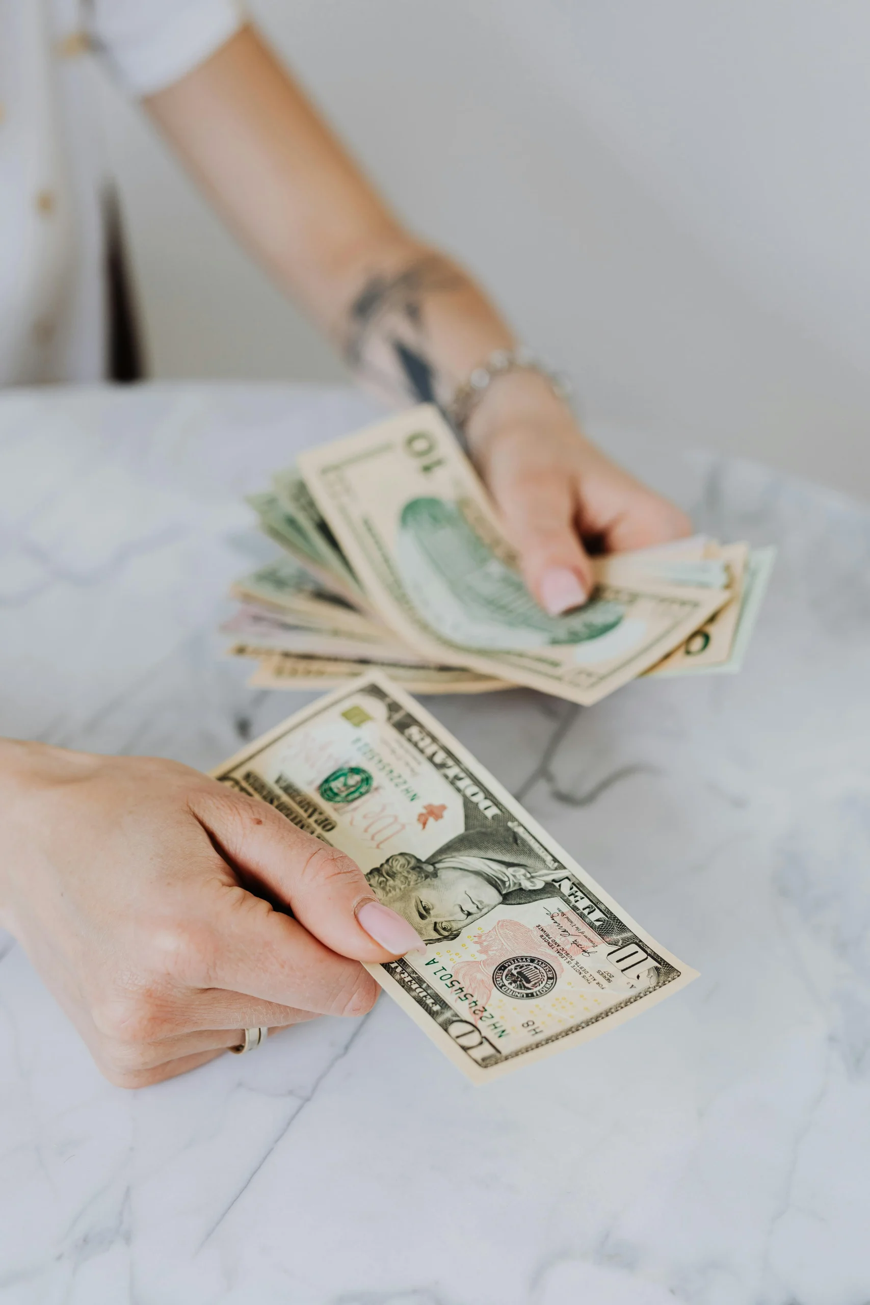<a href="https://www.pexels.com/es-es/foto/efectivo-financiero-fondo-de-dinero-contando-4968653/" target="_blank">Foto de Karolina Grabowska (www.kaboompics.com)</a>