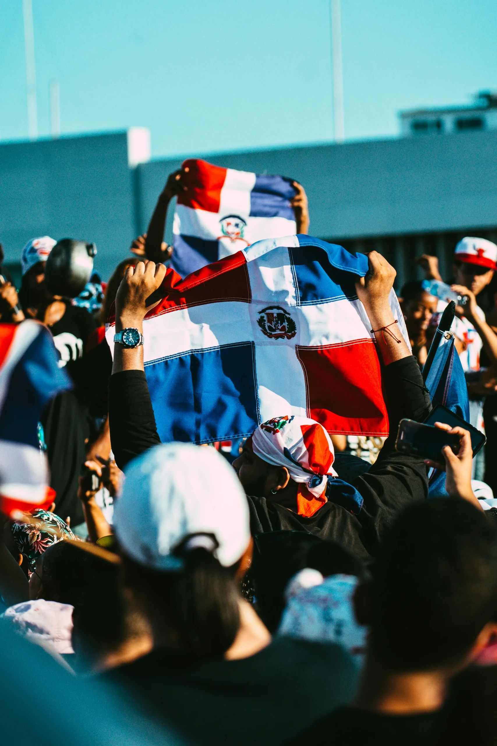 Foto de <a href="https://unsplash.com/es/@kelmoquete?utm_source=unsplash&utm_medium=referral&utm_content=creditCopyText">Kelvin Moquete</a> en <a href="https://unsplash.com/es/fotos/personas-en-un-estadio-durante-el-dia-lz6ZnJ7ePcU?utm_source=unsplash&utm_medium=referral&utm_content=creditCopyText">Unsplash</a>