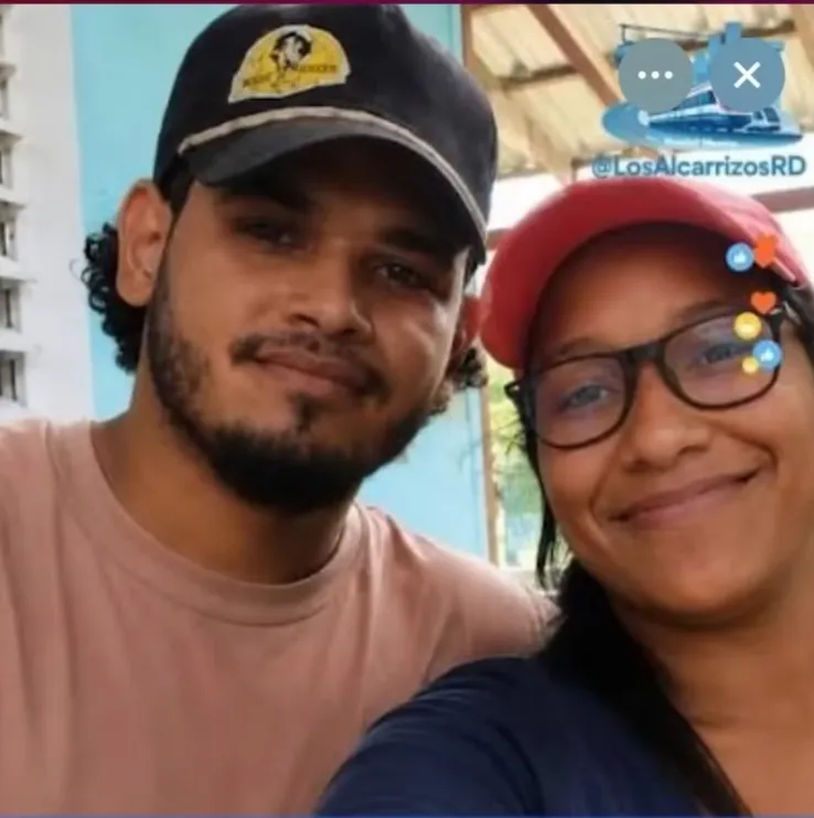 Jhorgely Reynoso Montero y su pareja