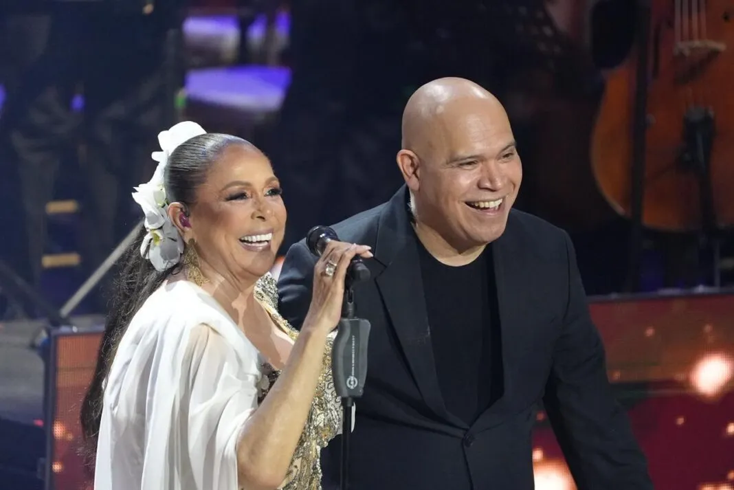 Isabel Pantoja junto a Amaury Sánchez