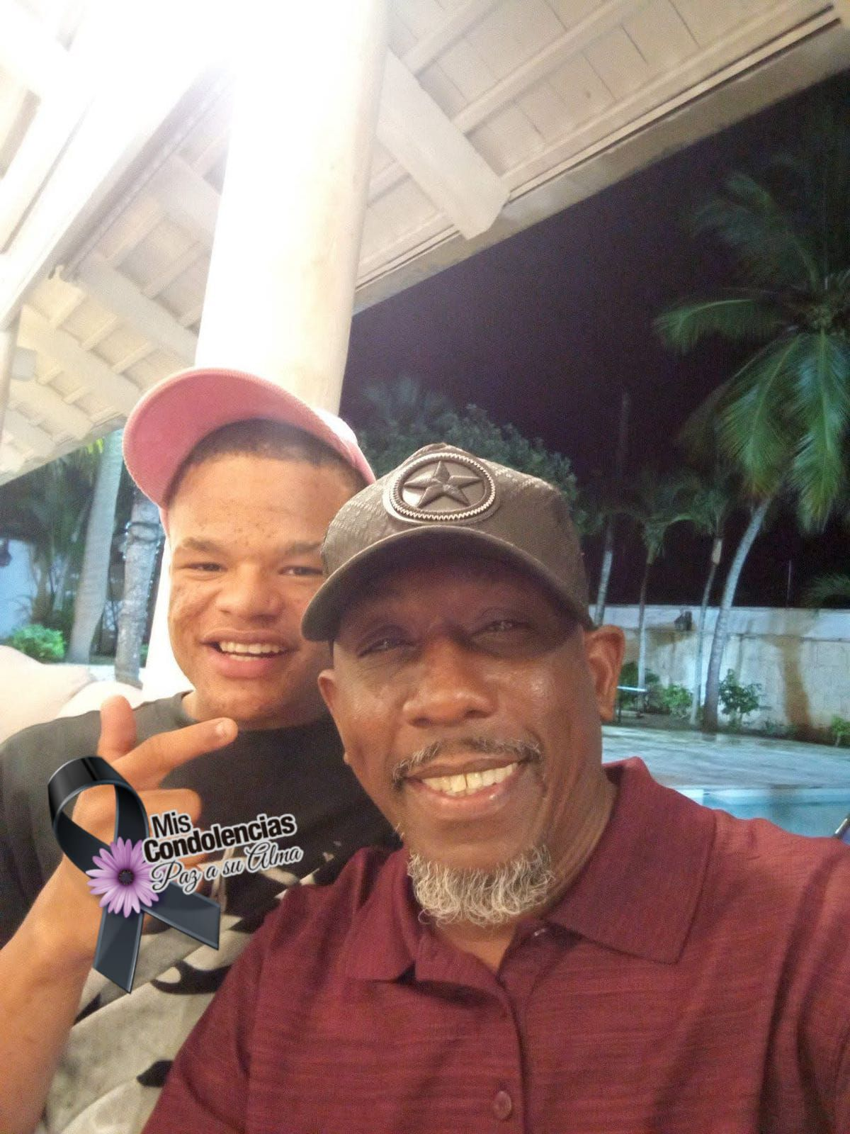 Padre junto a su hijo (la victima)