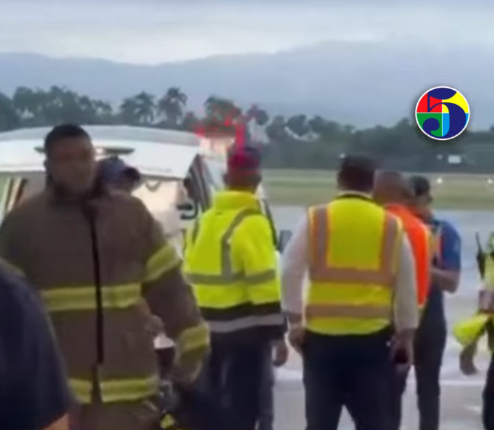 Organismo de emergencias y seguridad a la espera del vuelo