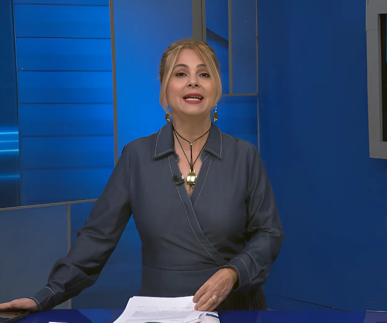 Presentadora Nuria Piera