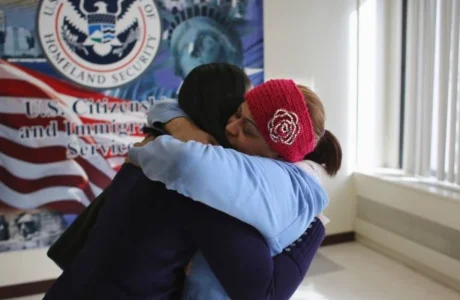 Cómo pedir a tus padres para vivir legalmente en Estados Unidos — portada