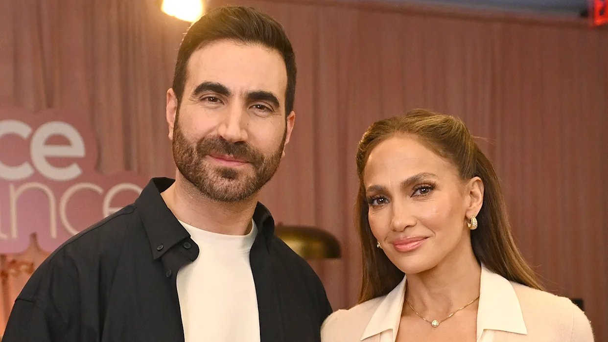 JLO y Brett Goldstein