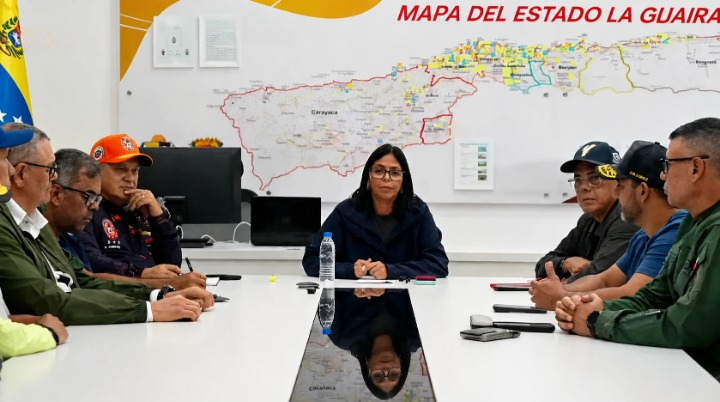 Presidenta de Venezuela Delcy Rodriguez en plena emision actualizando la situacion en el pais