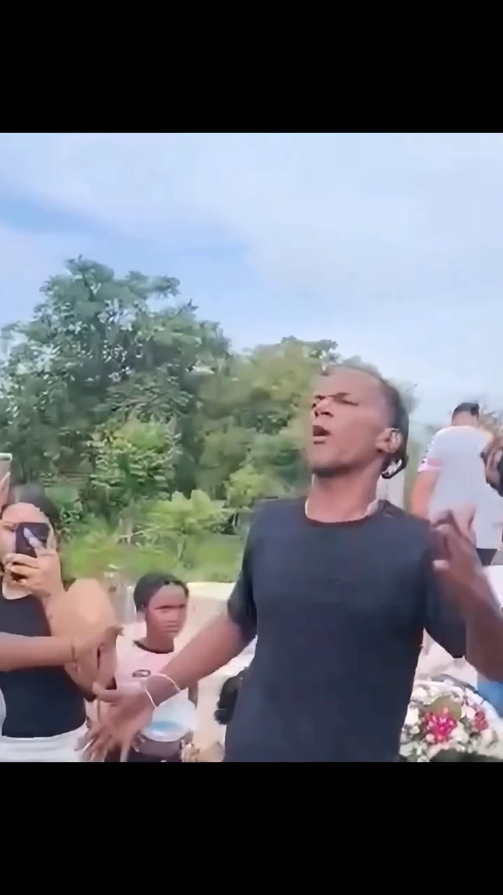 Padre de la victima enviando fuerte advertencia a autoridades