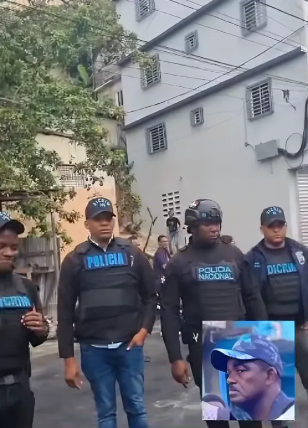 Policía Nacional llegando a la escena donde ocurrieron los hechos 26 horas despues