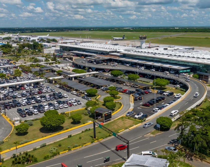 Aeropuerto Internacional de Las Américas, José Francisco Peña Gómez.