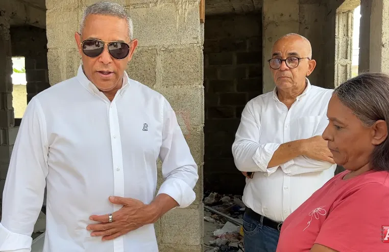 Senador Franklin Romero y madre de Ana