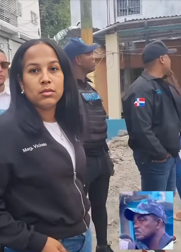 Personal del Ministerio Publico llegando 26 horas despues a la escena del crimen