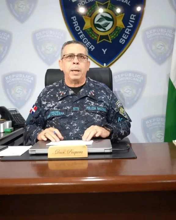 Portavoz de la policia nacional Diego Pesqueira brindando declaraciones sobre el caso