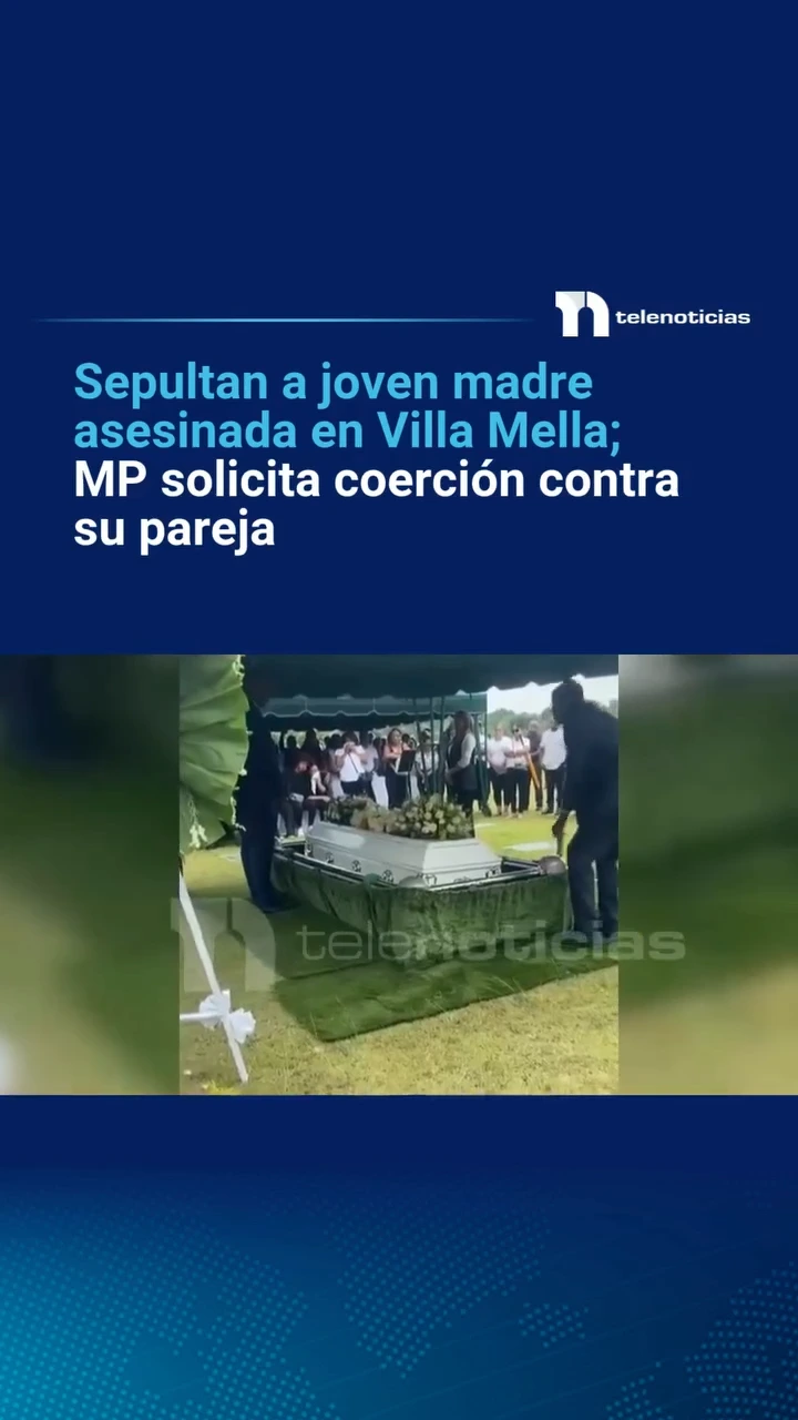 Momento que le dan sepultura a joven