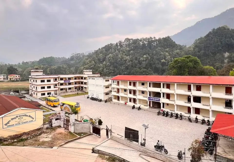 El instituto Tribhuvan Trishuli, que quedó destruido por las mortíferas riadas y deslizamientos de tierra del 26 de agosto de 2026, en esta fotografía facilitada a Reuters en Nuwakot (Nepal) el 31 de agosto de 2026.