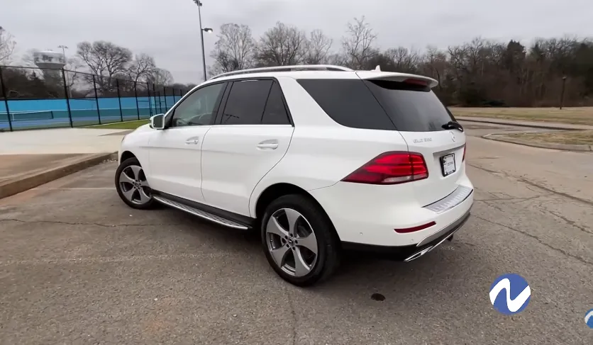 Una Mercedes Benz de alta gama