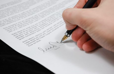 Documento legal preparado para firma