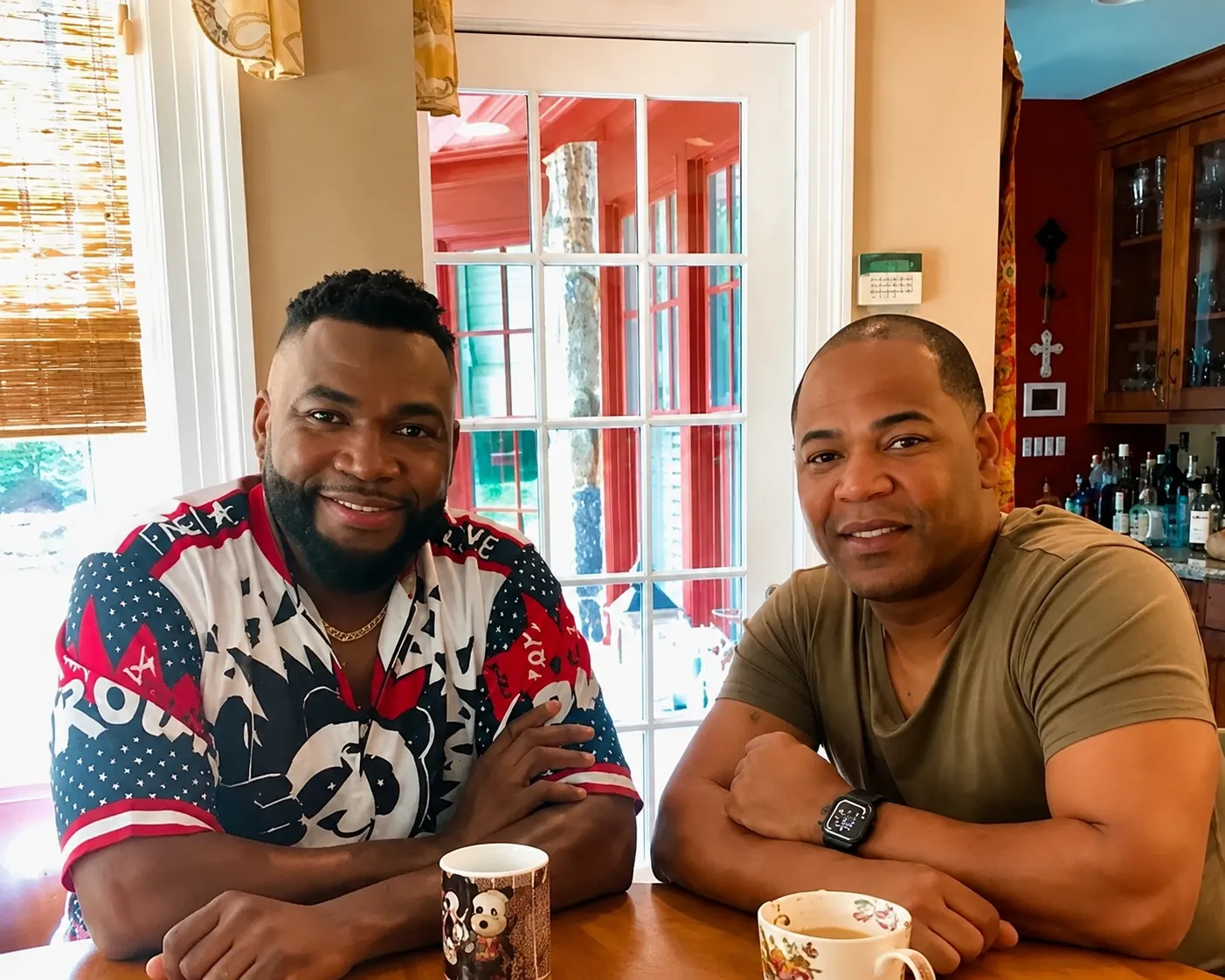 Una foto compartida por David Ortiz de la visita de Edwin Encarnación. (INSTAGRAM )