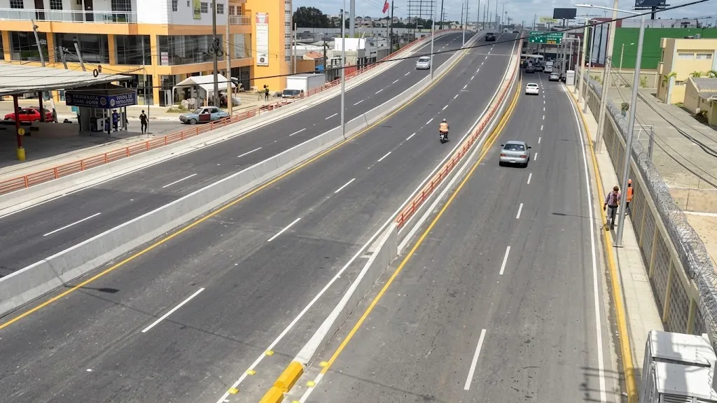 avenida Charles de Gaulle
