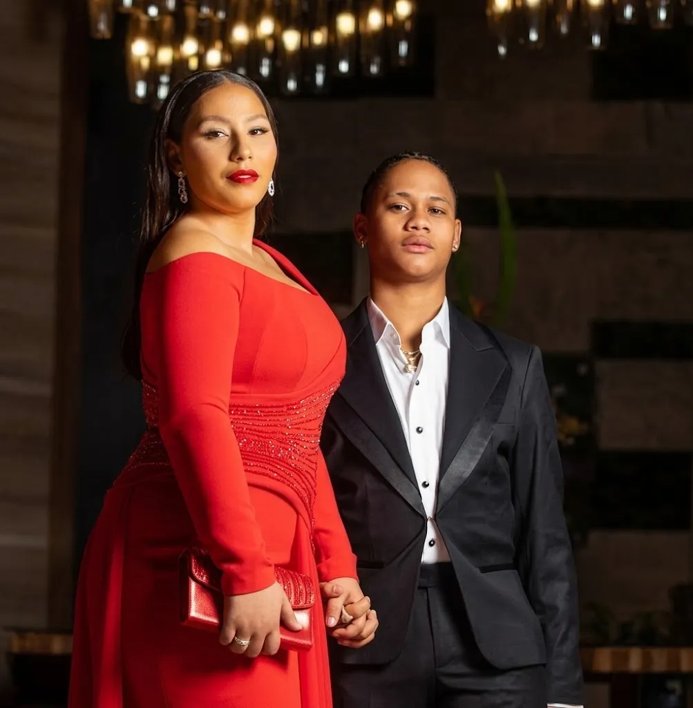 Dalvin La Melodía y su esposa