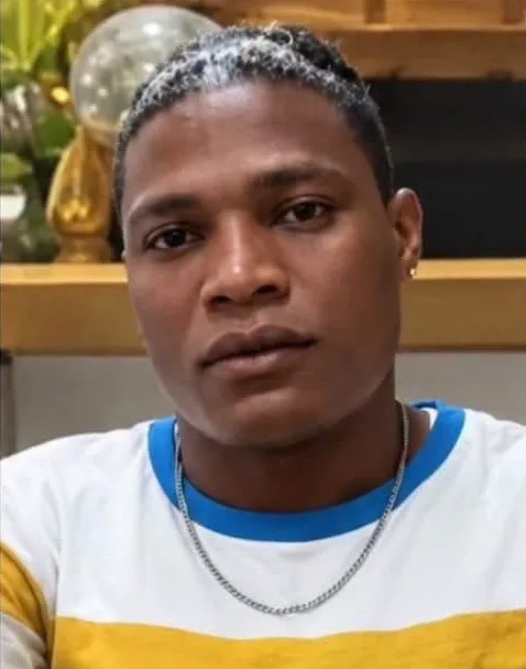Sterling Leonel Peñaló Peñaló