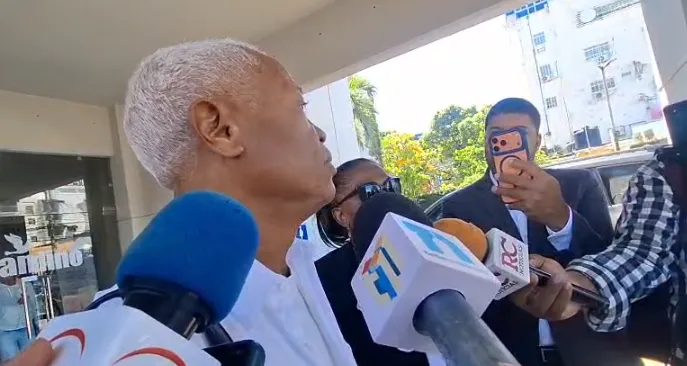 Familiares de Zeneida Castillo y Julián Oro Duro