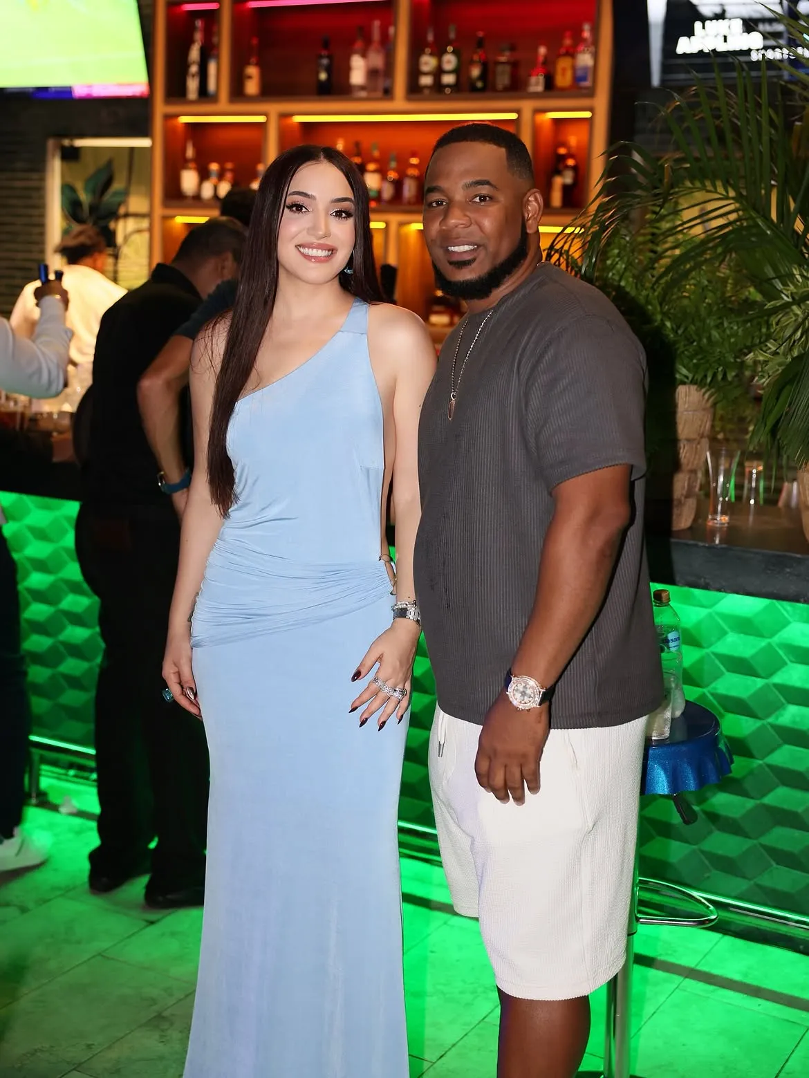 Karen Yapoort y Edwin Encarnacion