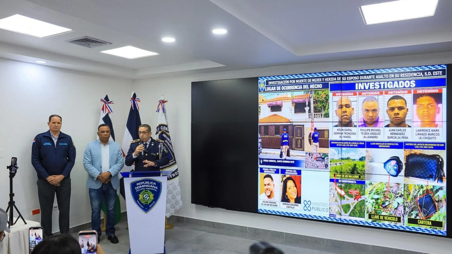 Policía presentando la investigación del Caso Julian Oro Duro