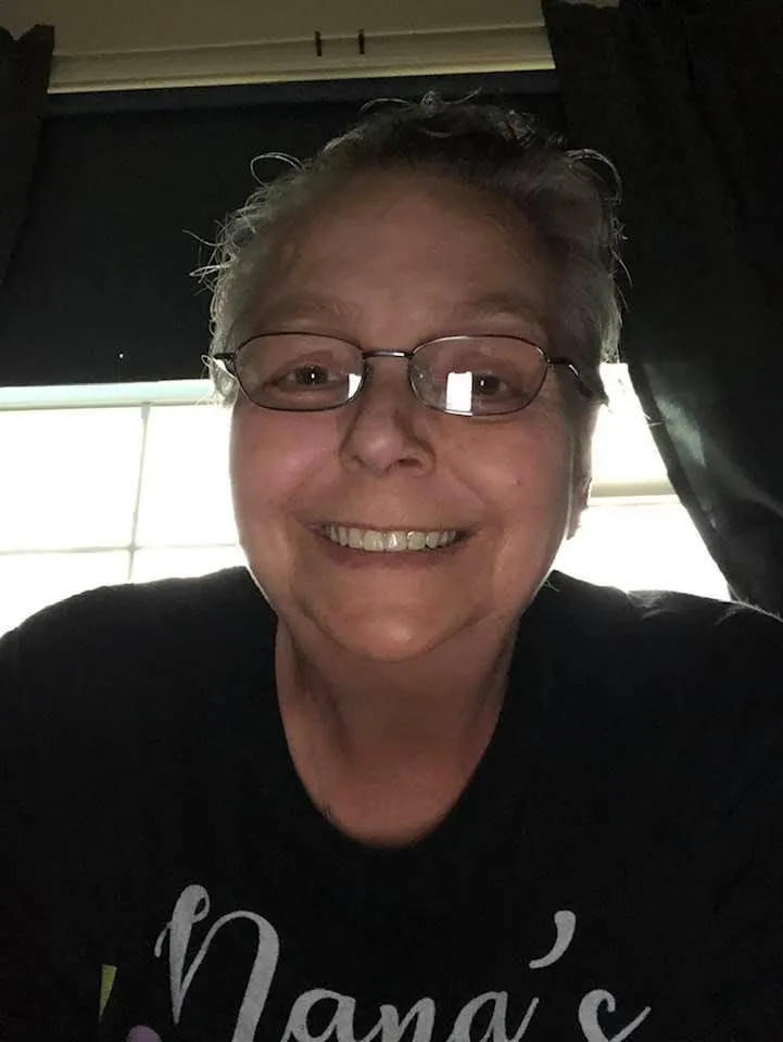 La abuela, Amy Steadman (en la foto)