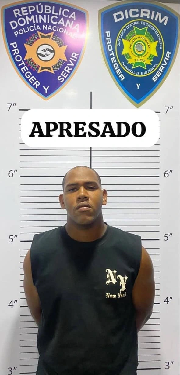 El joven Kevin Dariel Germán Troncoso se entregó en el destacamento de Los Mina. (CEDIDA POR LA POLICÍA NACIONAL)
