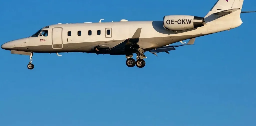 La aeronave está destinada habitualmente al traslado médico de pacientes que requieren atención especializada o repatriación (Captura de video)