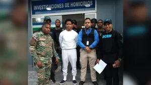 Bryan Rafael Gómez llega deportado de EE. UU. y es arrestado