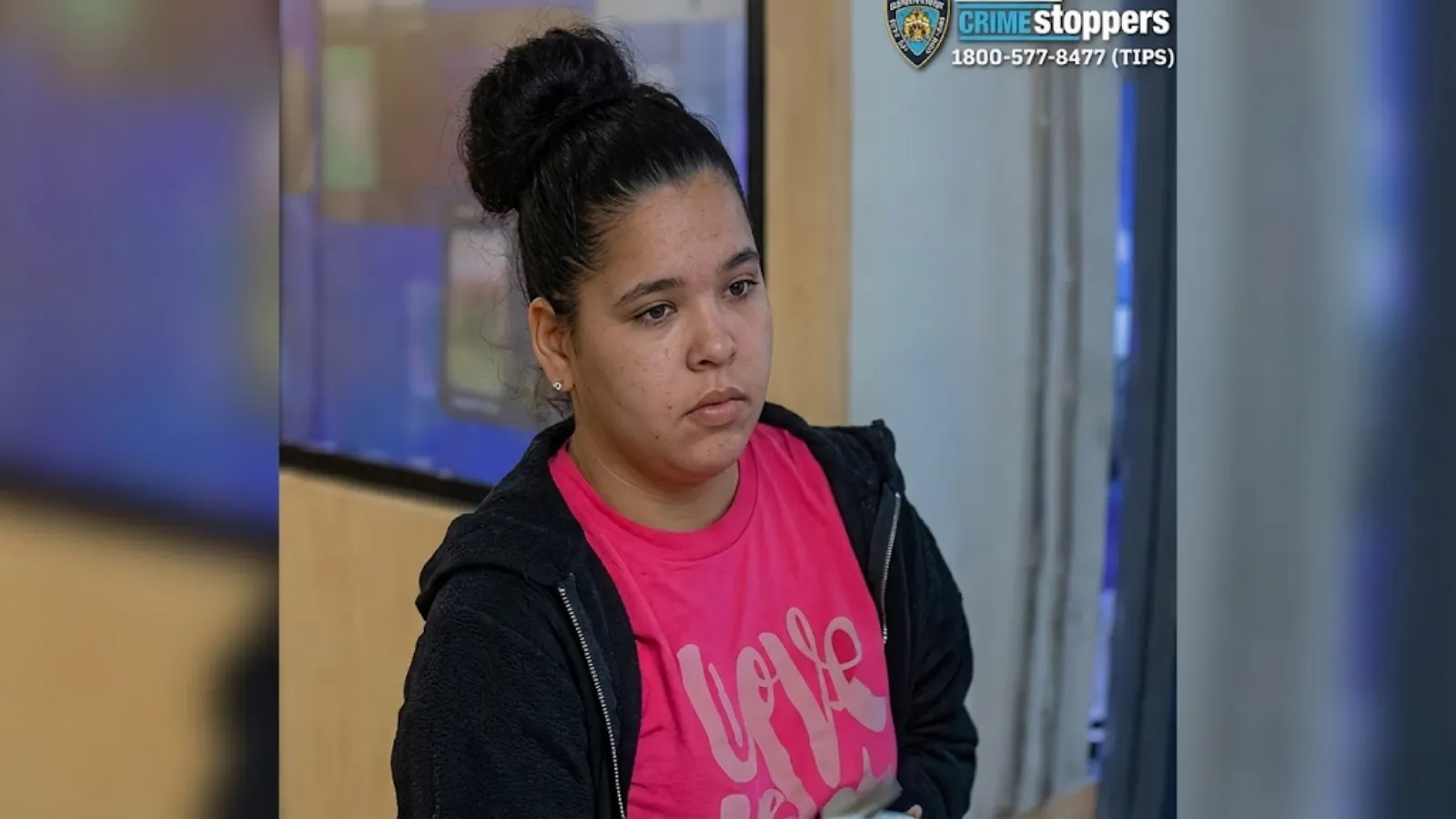 Buscan a mujer por retiro de US$109,000 en banco de Brooklyn
