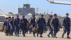 El Salvador amplía su presencia militar en Haití con mil efectivos